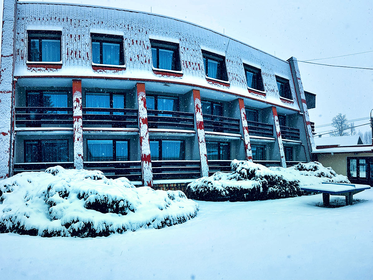 Obszar hotelu hotelu Slatina, Jeseníky - zima 2022
